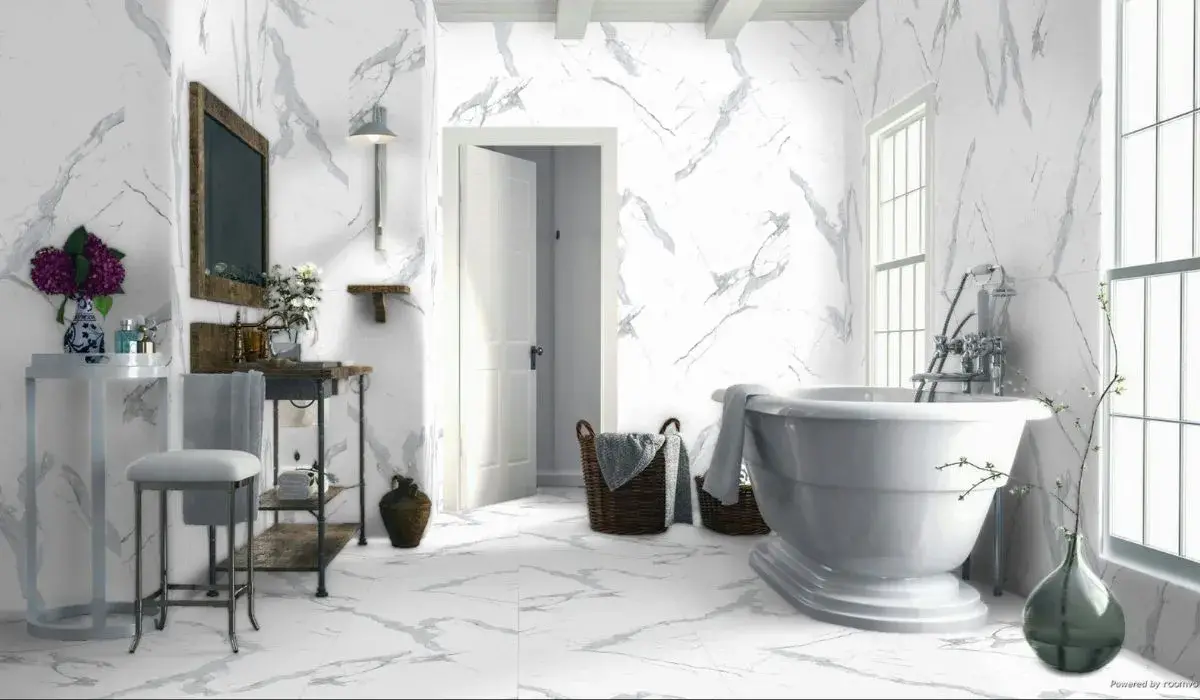 baño con azulejo blanco